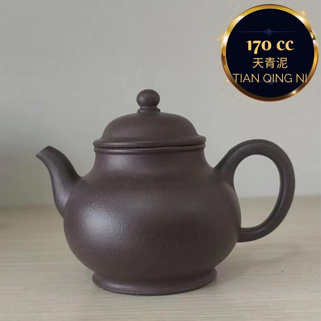 Zisha teapot PAN HU, handmade by Studio Craftsmanship LIU Hai-Xia, Tian Qing Ni