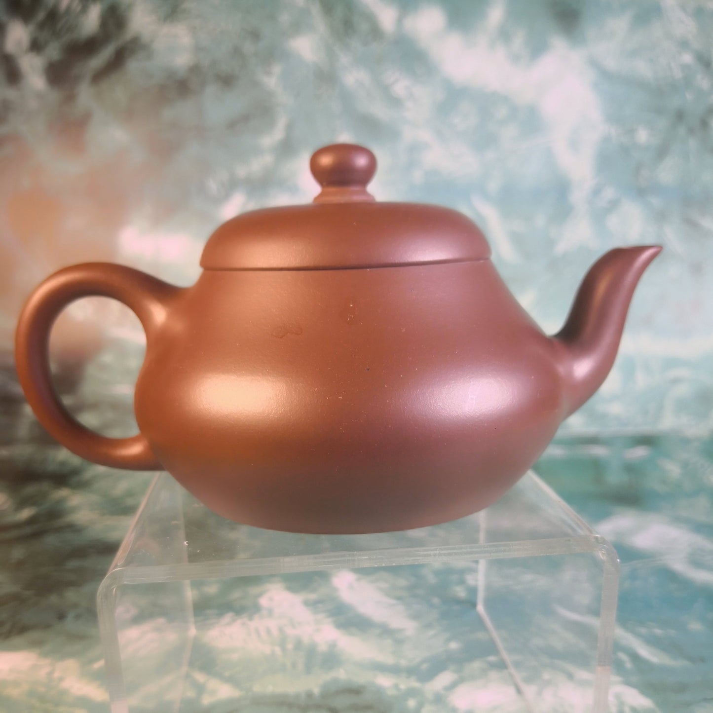 Zisha teapot Pear-shaped, handmade by Studio Craftsmanship