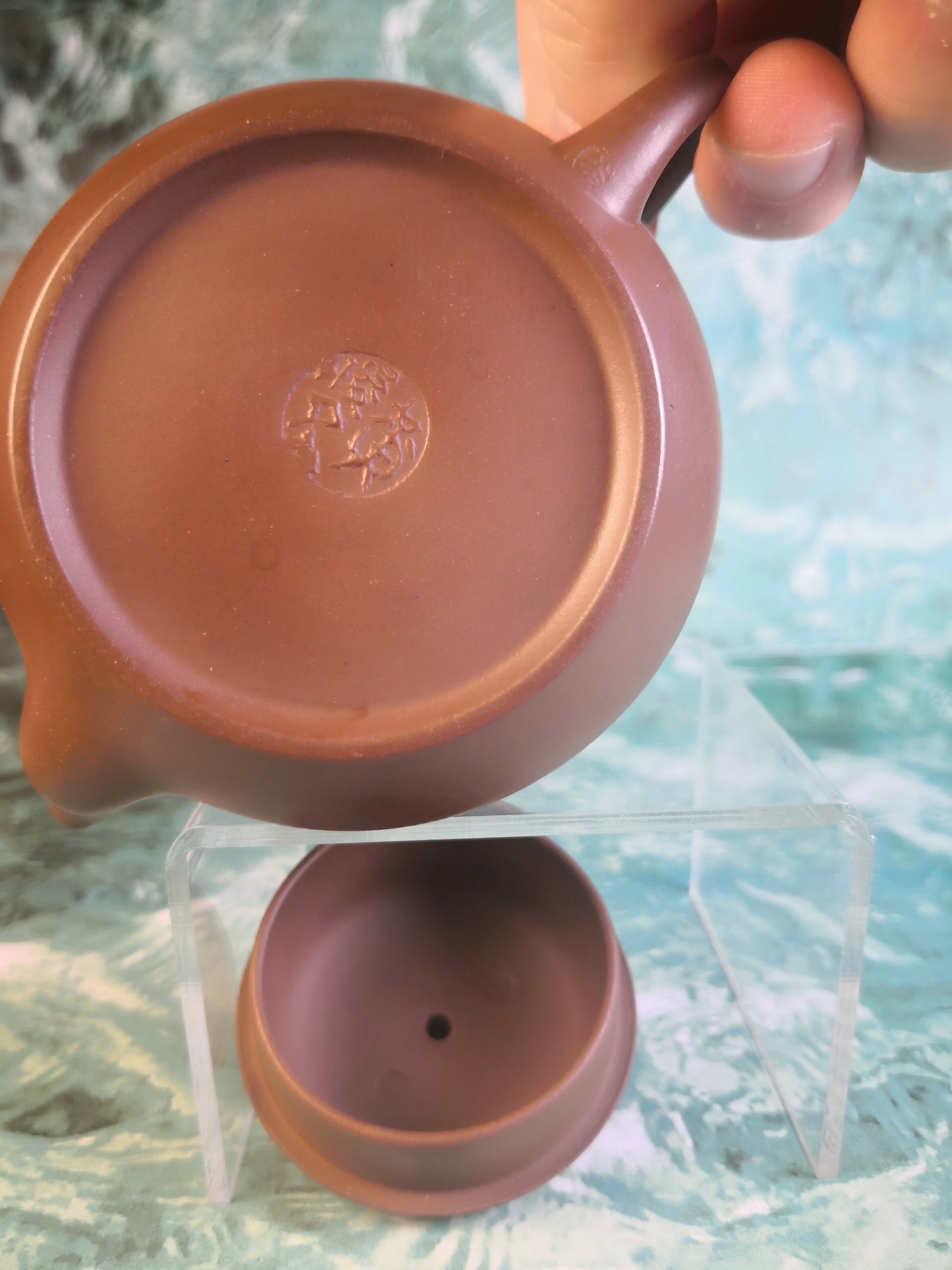Zisha teapot Pear-shaped, handmade by Studio Craftsmanship