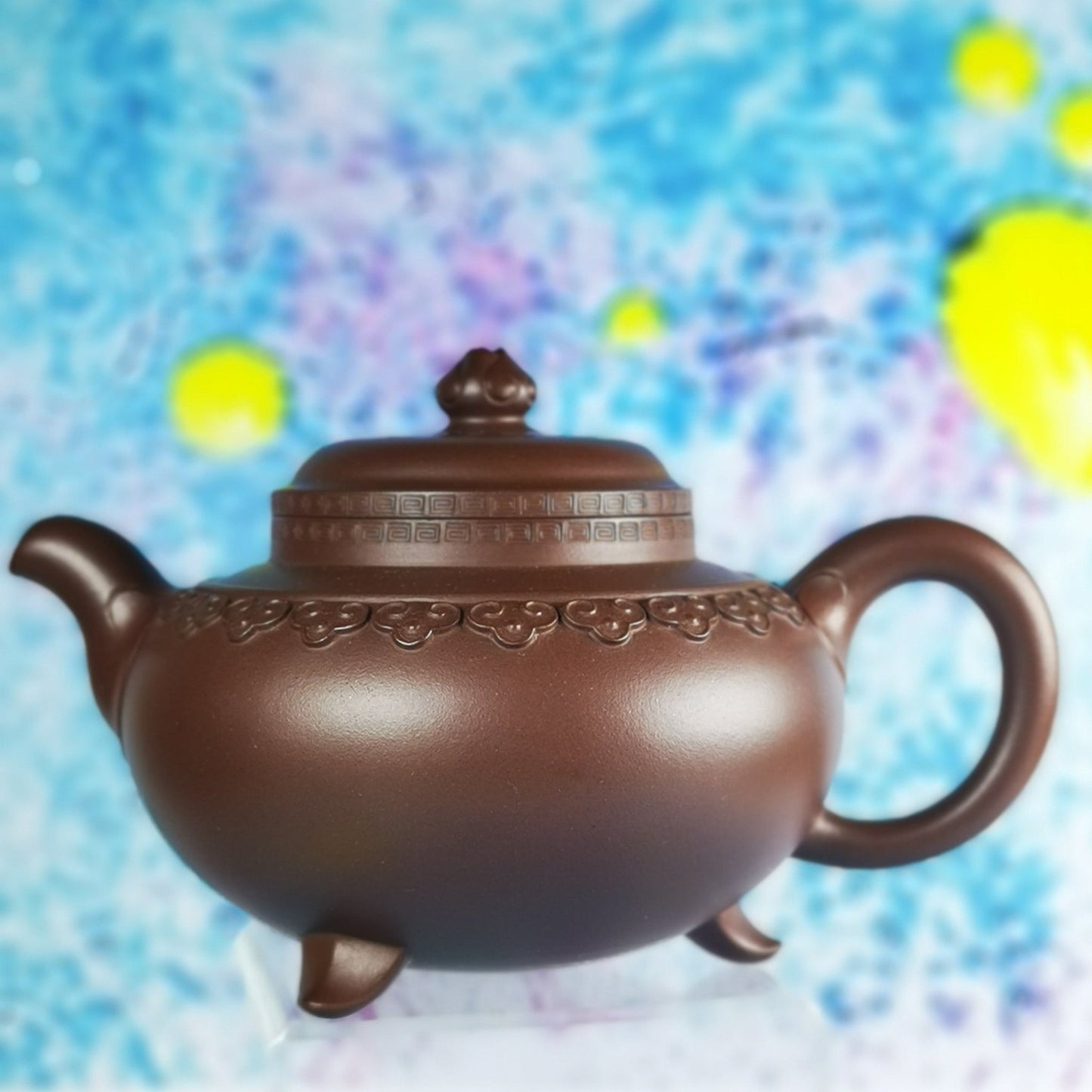 Zisha teapot Yun Jian Ru Yi, handmade by Artist Level 2, CAO Lan Fang 曹兰芳 L2-2011 紫泥“三脚云肩如意”