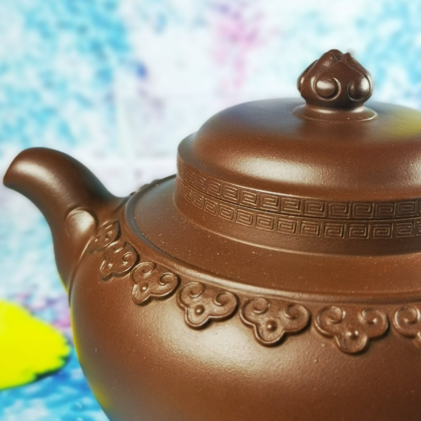 Zisha teapot Yun Jian Ru Yi, handmade by Artist Level 2, CAO Lan Fang 曹兰芳 L2-2011 紫泥“三脚云肩如意”