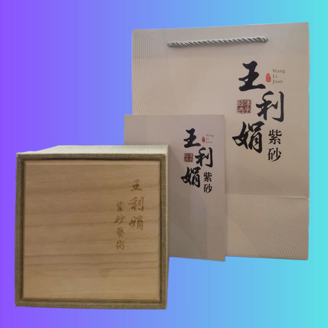 ZISHA TEAPOT EGGPLANT-SHAPED, HANDMADE BY ARTIST LEVEL 3, WANG LI-JUAN(L3-2019)Zhu Ni