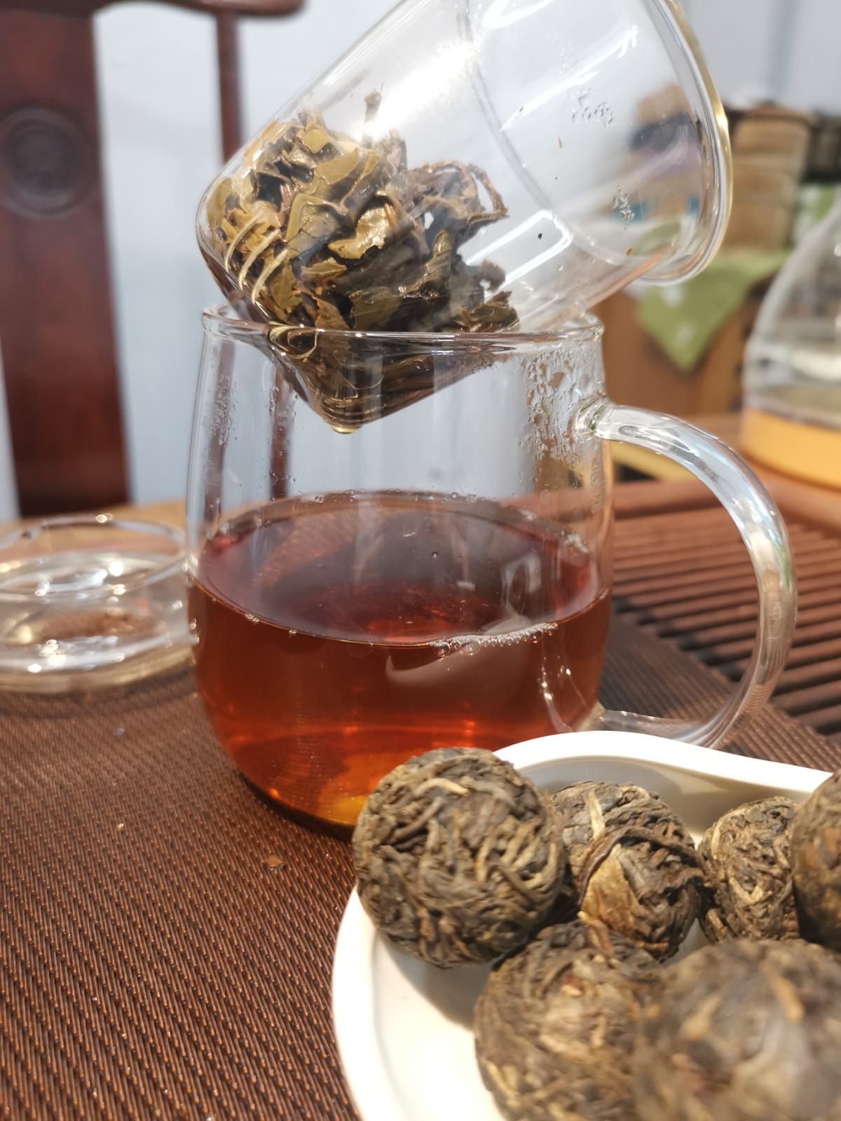 ENCHANTED BEAUTY® Old Village Sheng PuEr 2011 vintage Dragon Peals 12s a box