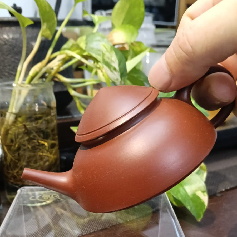 ZISHA TEAPOT ZHU NI DOU LI, HANDMADE BY STUDIO CRAFTSMANSHIP, LIU JIAN-MING, Zi Ni
