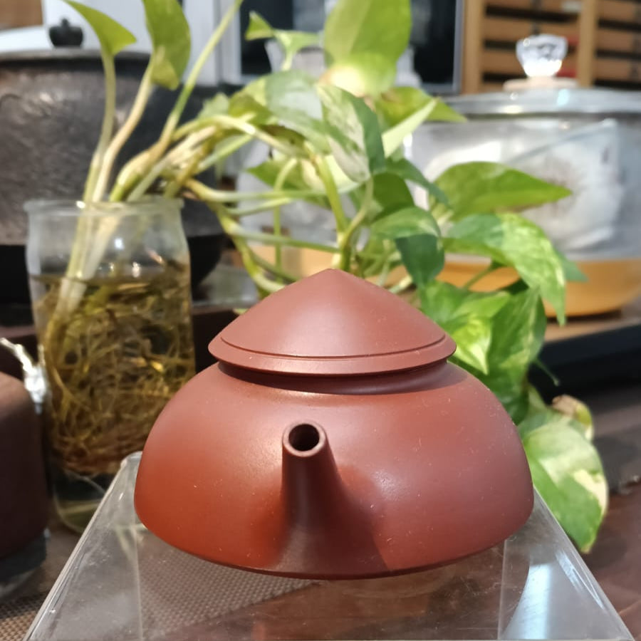 ZISHA TEAPOT ZHU NI DOU LI, HANDMADE BY STUDIO CRAFTSMANSHIP, LIU JIAN-MING, Zi Ni