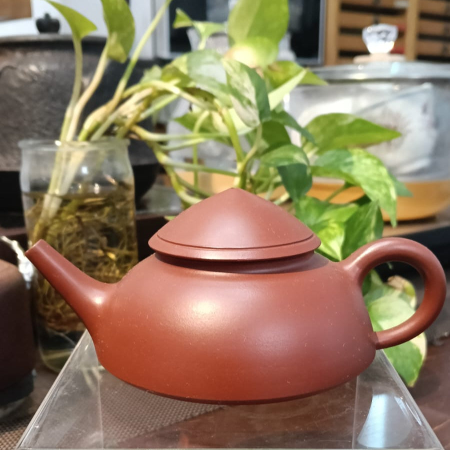 ZISHA TEAPOT ZHU NI DOU LI, HANDMADE BY STUDIO CRAFTSMANSHIP, LIU JIAN-MING, Zi Ni