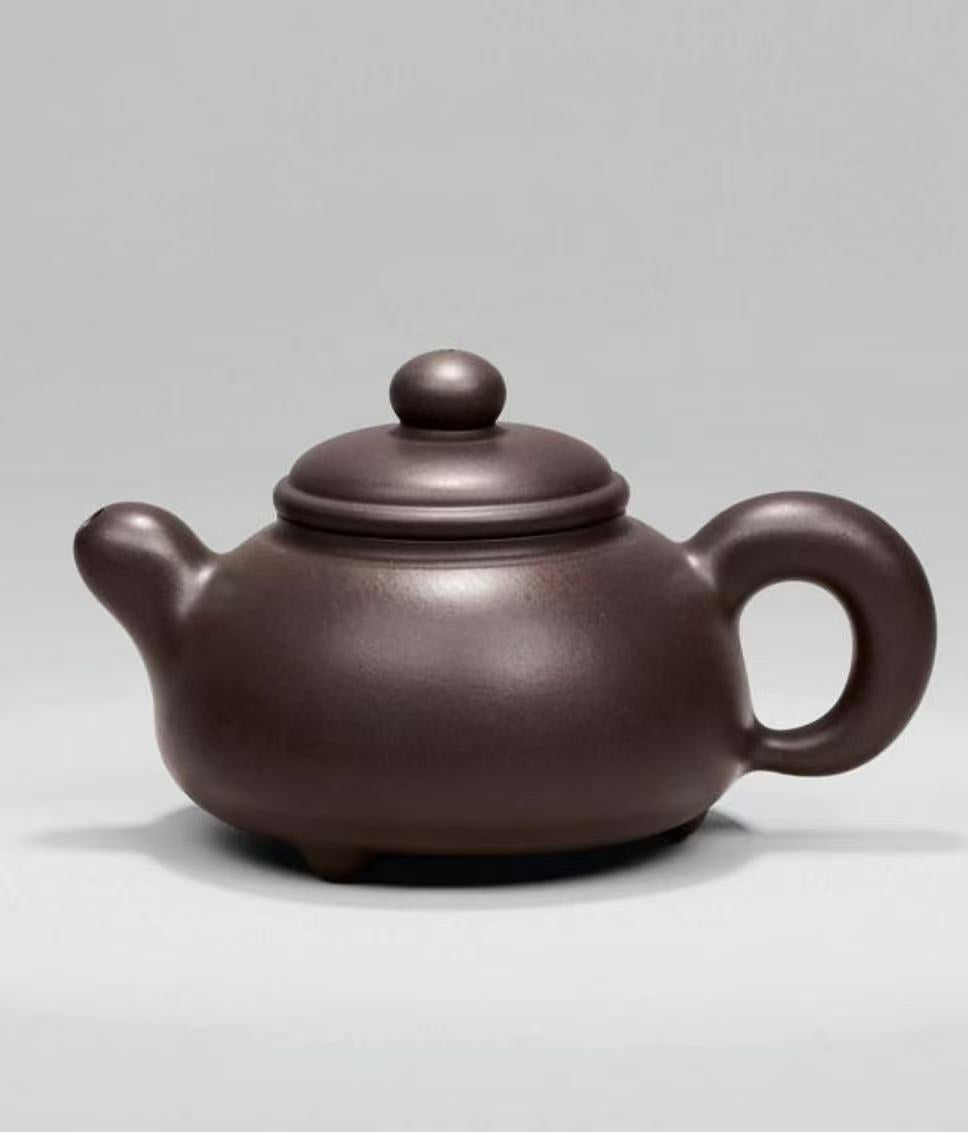 Zisha teapot by Level 1A Grandmasters, HE Dao-Hong 何道洪 童稚壶 250cc
