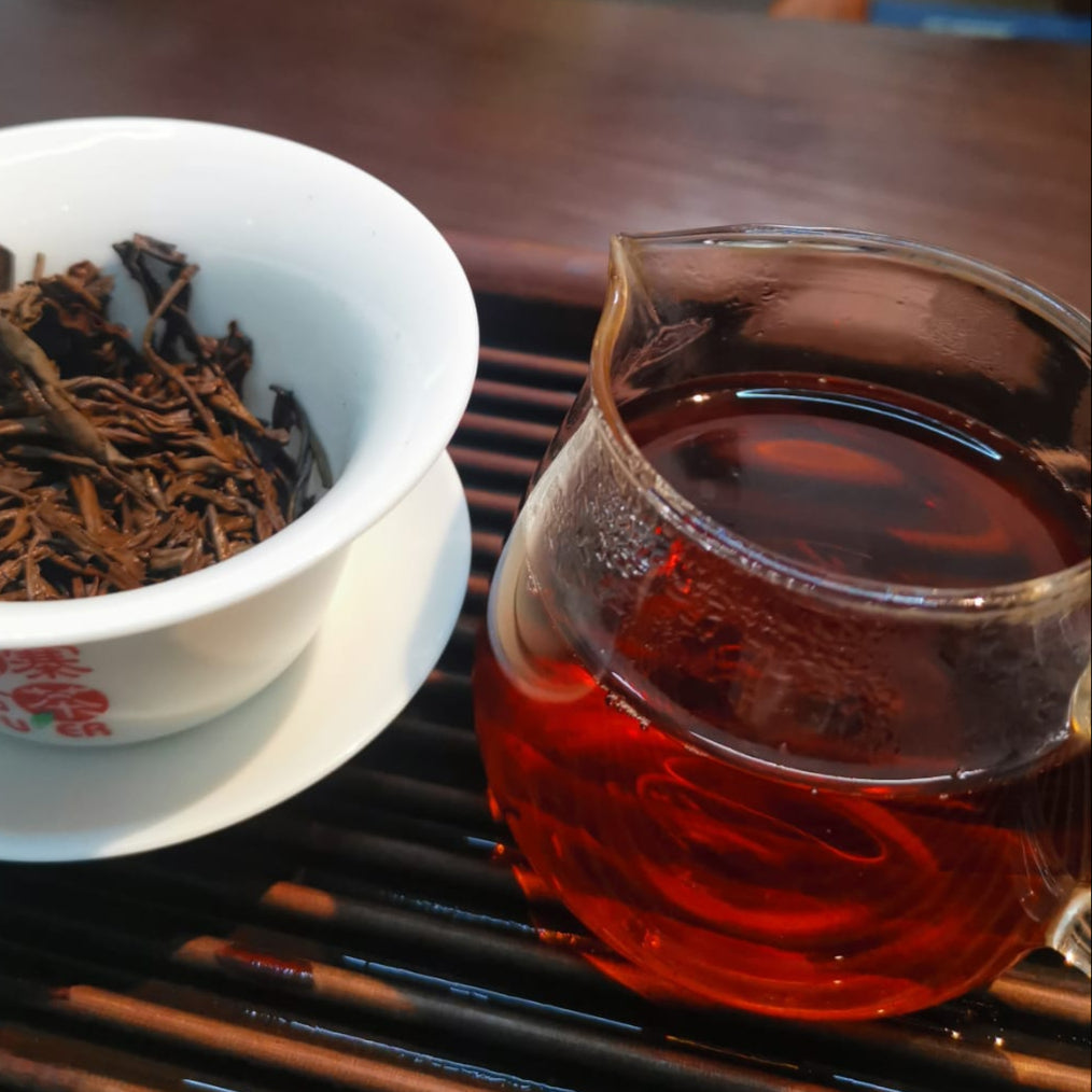 OVP Crimson Heritage™ Black Tea Gift Tin