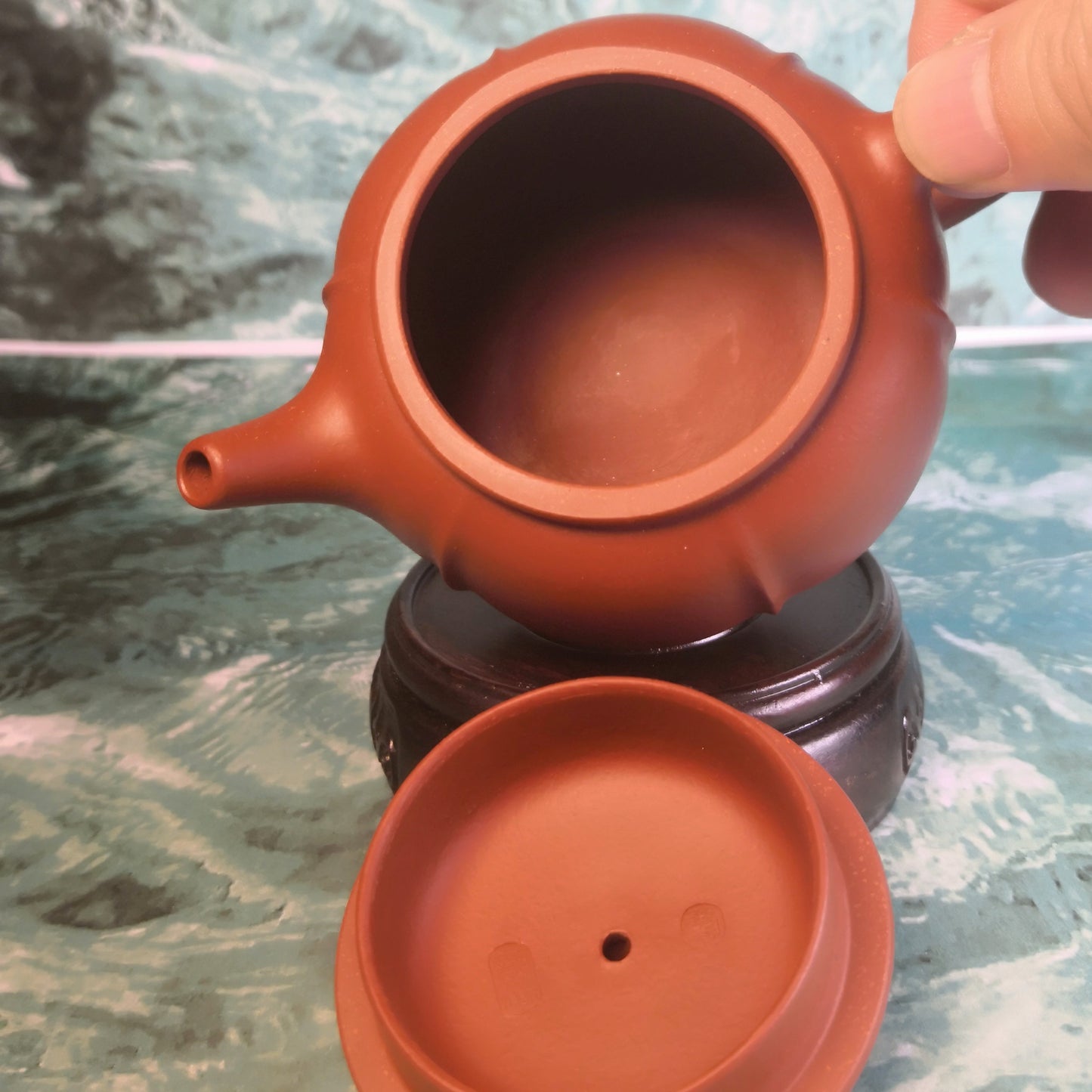 Zisha teapot Lotus Petals, handmade by artist Level 4, TANG Li-Jie 唐丽洁(L4-2019) 朱泥紫砂壶 “莲瓣”