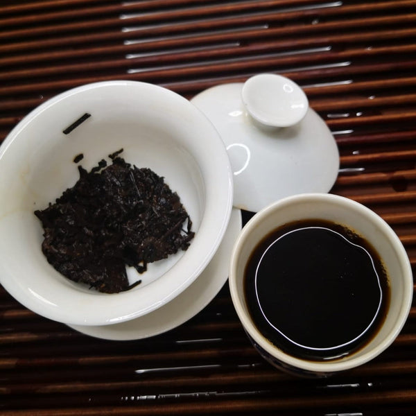 Mt Bulang Shou PuEr teacake 2010 Premium Grade 布朗山 古树 宫廷普洱熟茶 200g