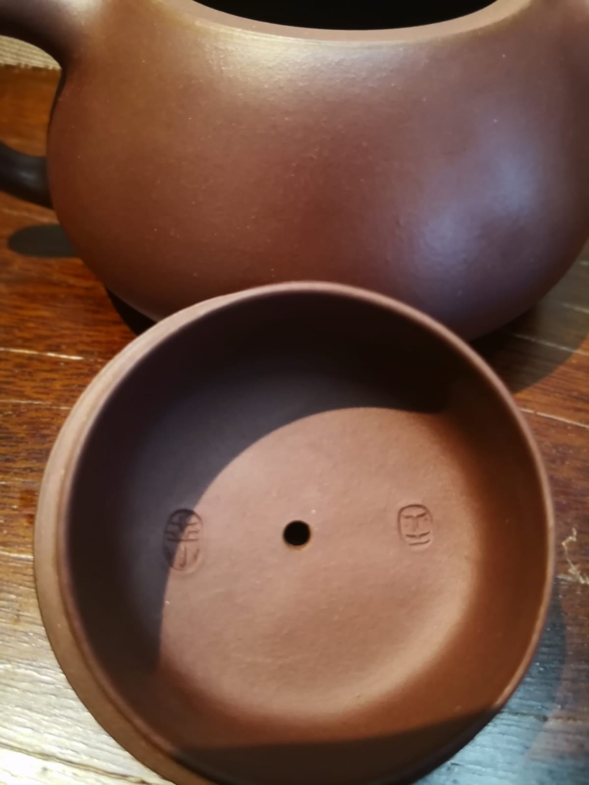 Zisha teapot Jing Zhou Shi Piao, handmade by Studio Craftsmanship, Zi Ni