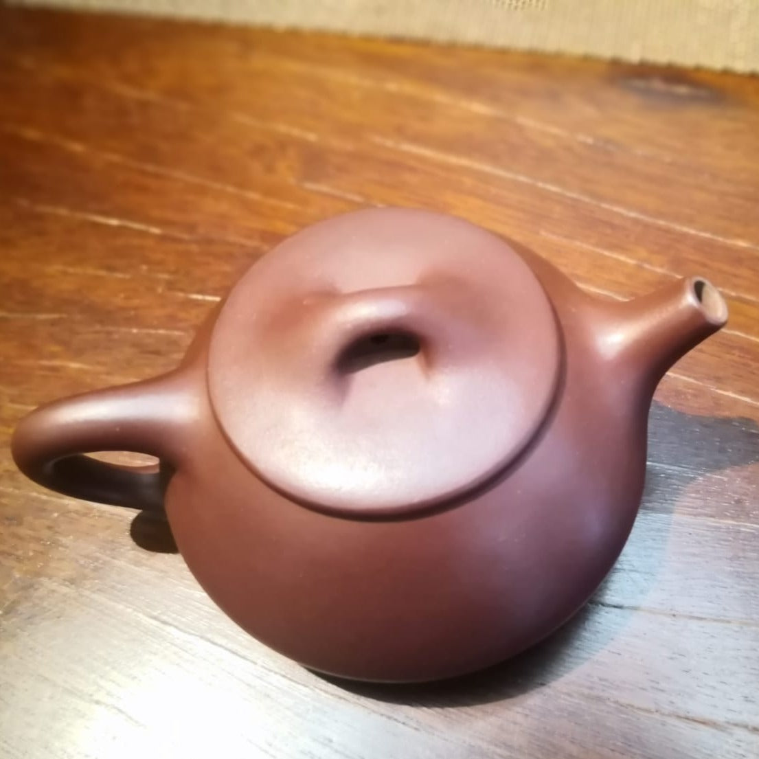 Zisha teapot Jing Zhou Shi Piao, handmade by Studio Craftsmanship, Zi Ni