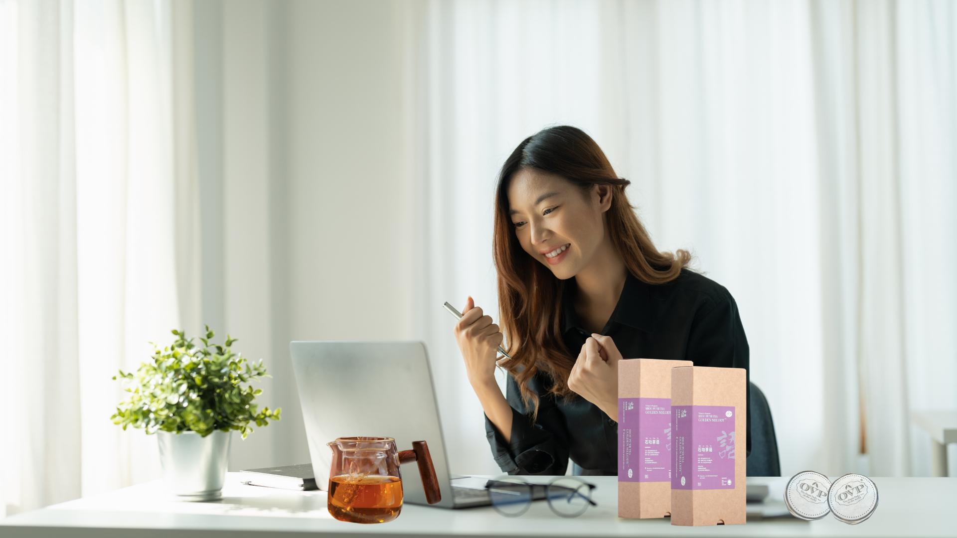 Golden Melody daily tea refill pair for home and desk by OVP Tea