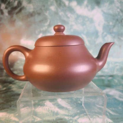 Zisha teapot Pear-shaped, handmade by Studio Craftsmanship