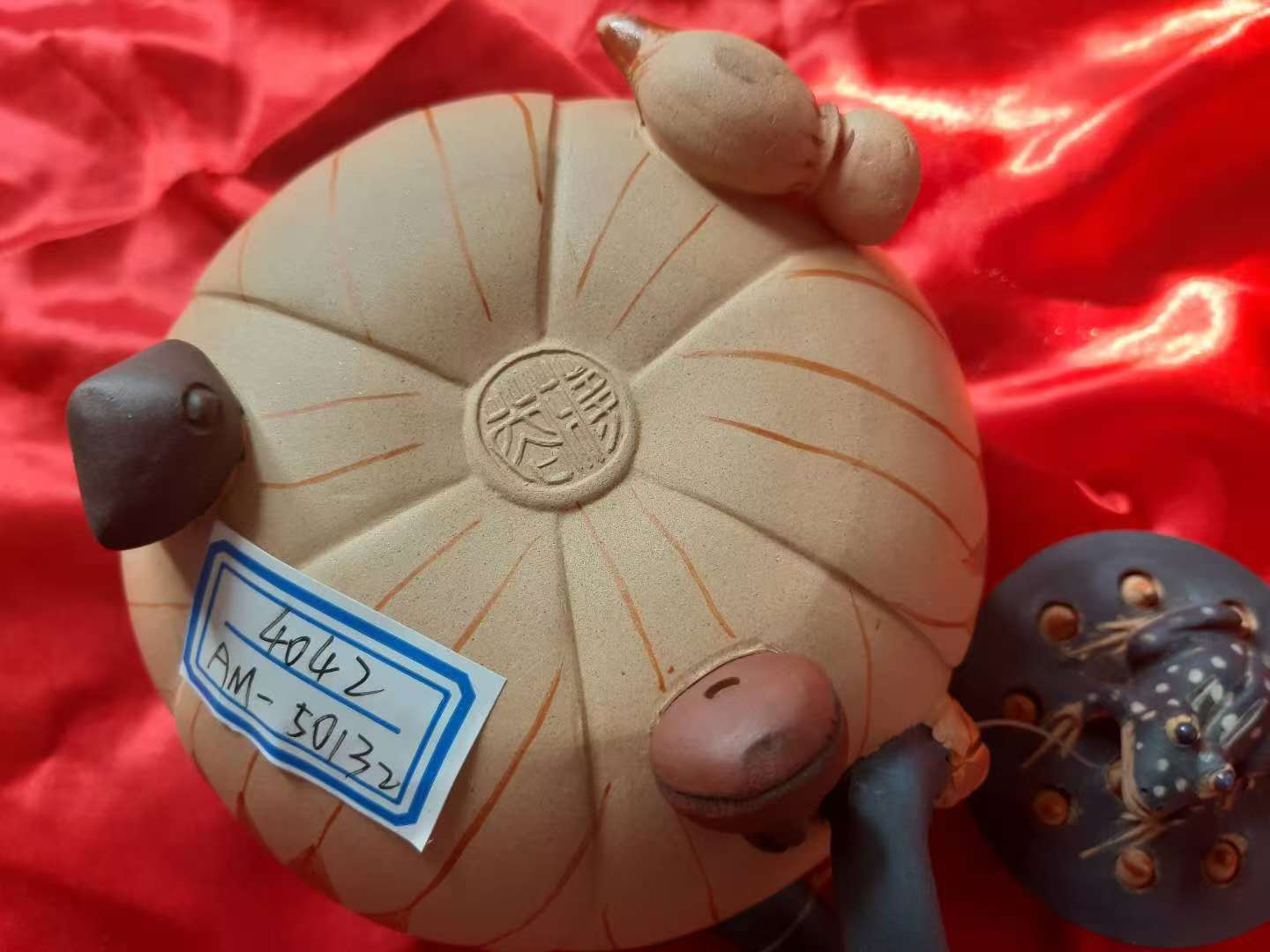 Zisha teapot by Level 1A Grandmasters, JIANG Rong 蒋蓉 紫砂加釉 荷花莲子青蛙壶