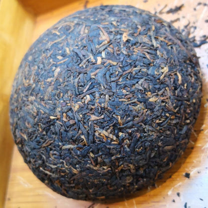LZGC Yi Wu Shou PuEr Tuo Cha 易武 普洱熟茶 250g,2001