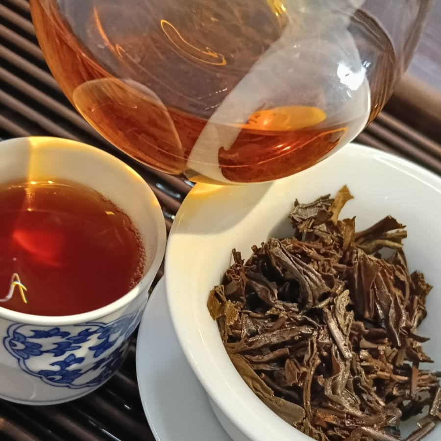 Jingmai Mountain Sheng PuEr from ancient trees by LZCG