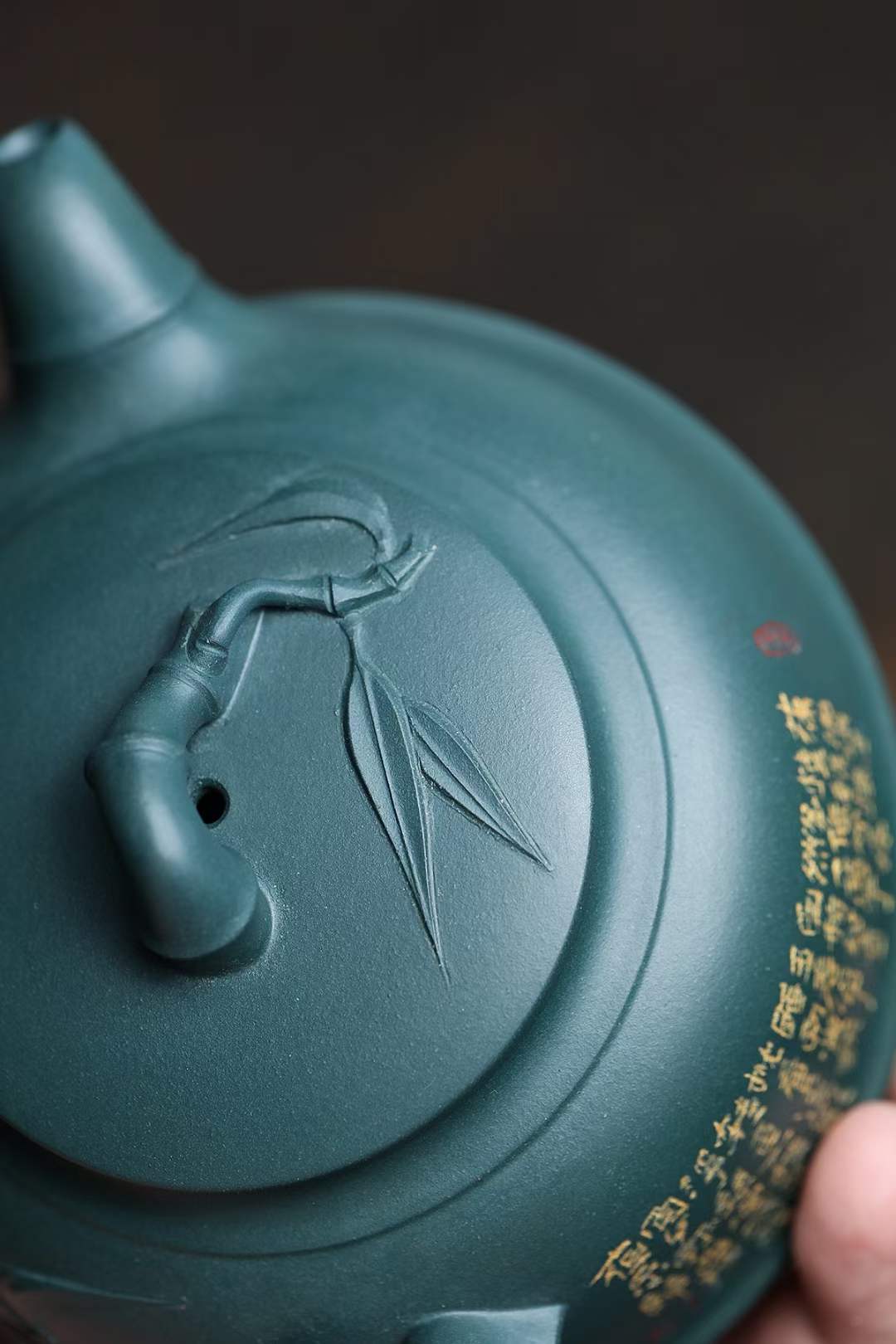 Zisha teapot Qu Zhu, handmade by artist Level 3, YANG Fei（L3-2021）Lv Ni