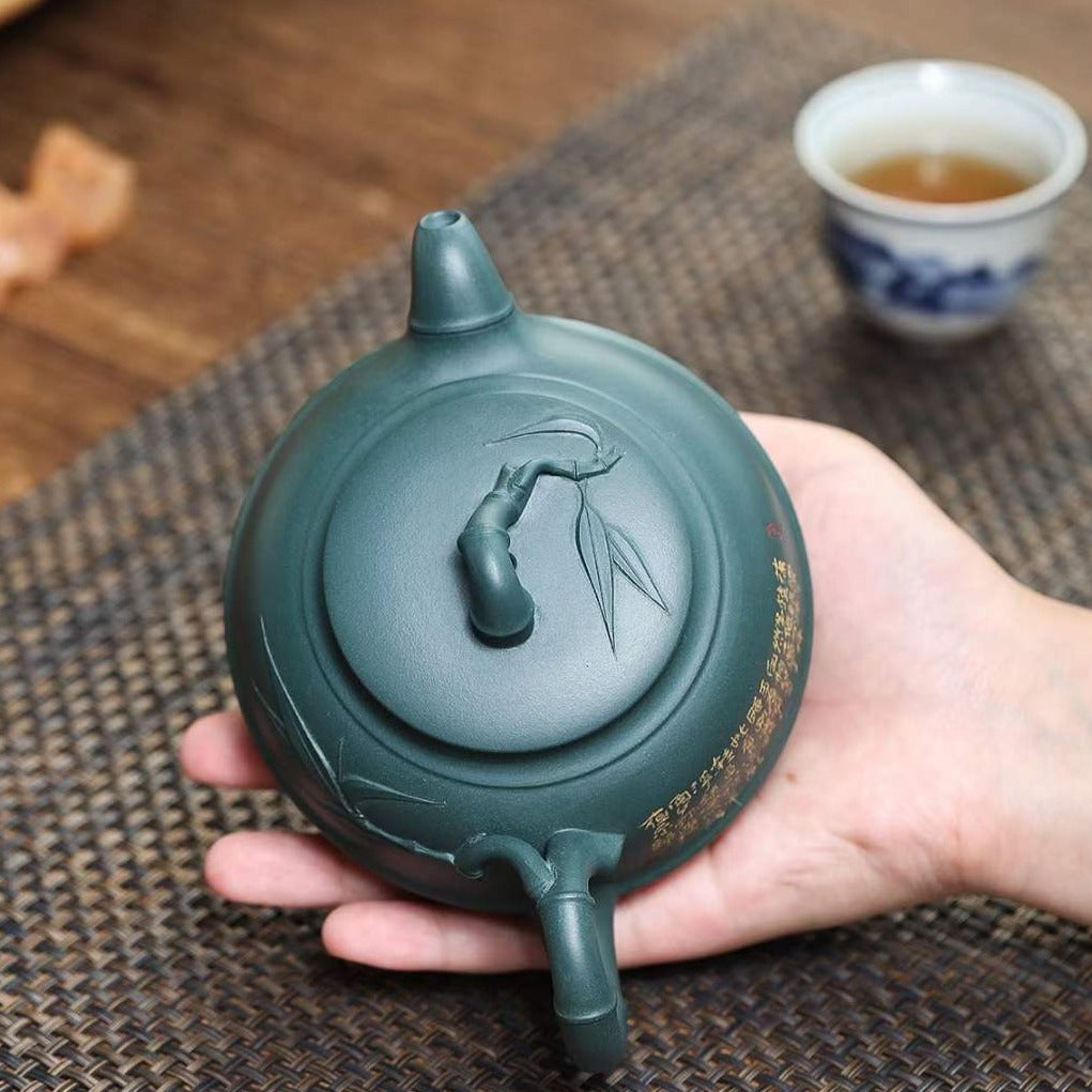 Zisha teapot Qu Zhu, handmade by artist Level 3, YANG Fei（L3-2021）Lv Ni