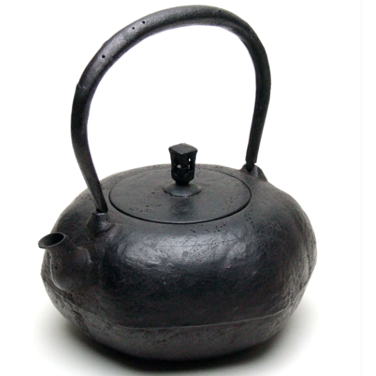 Kikko Gata Shape Japan Tetsubin Iron Kettle by Koizumi Nizaemon XI