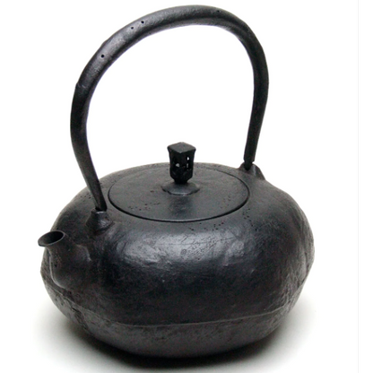 Kikko Gata Shape Japan Tetsubin Iron Kettle by Koizumi Nizaemon XI