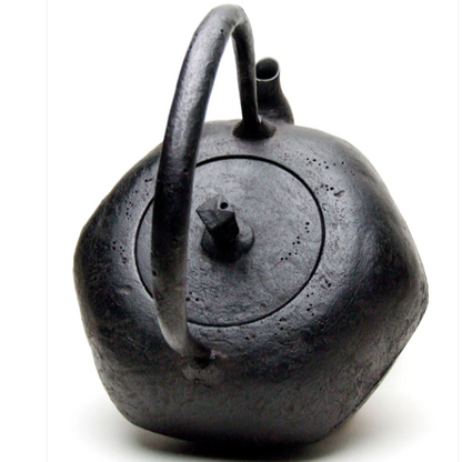 Kikko Gata Shape Japan Tetsubin Iron Kettle by Koizumi Nizaemon XI