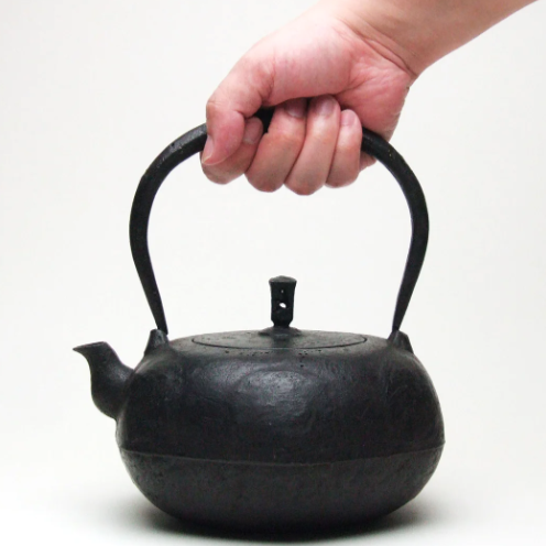 Kikko Gata Shape Japan Tetsubin Iron Kettle by Koizumi Nizaemon XI