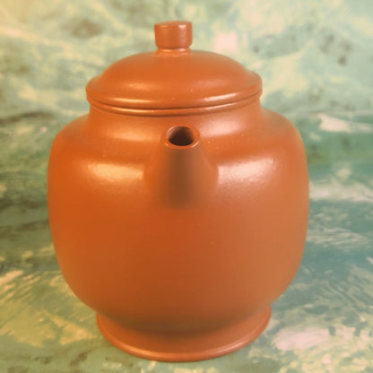 Zisha teapot Gong Deng, handmade by Artist Level 4 L4-2021) RAO Qing ZHU NI