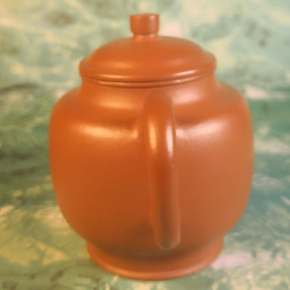 Zisha teapot Gong Deng, handmade by Artist Level 4 L4-2021) RAO Qing ZHU NI