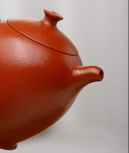Zisha teapot Huai Xiang, handmade by artist Level 4, ZHU Li-Ping 朱丽萍（L4-2015）原矿粗砂朱泥 怀香