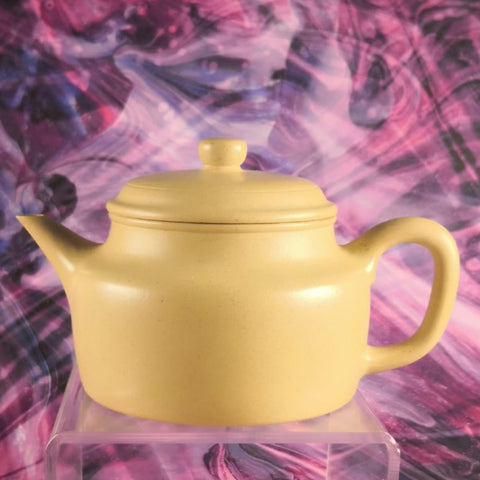 Zisha teapot De Zhong, handmade by Level 5, (L5-2013) XU Wen-Chao 徐文超 黄金段泥 紫砂壶 “剑流德钟”