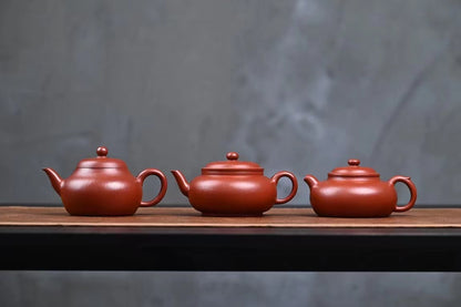 Zisha teapot Gong Deng, handmade by artist Level 3, CHEN Hua-Jun 陈华军（L3-2021）极品皱褶 小煤窑朱泥 紫砂壶  “扁宫灯”